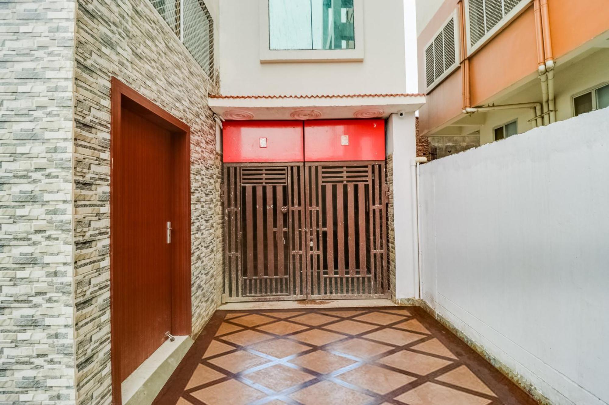 Super Hotel O Rs Inn Gorakhpur Exterior photo